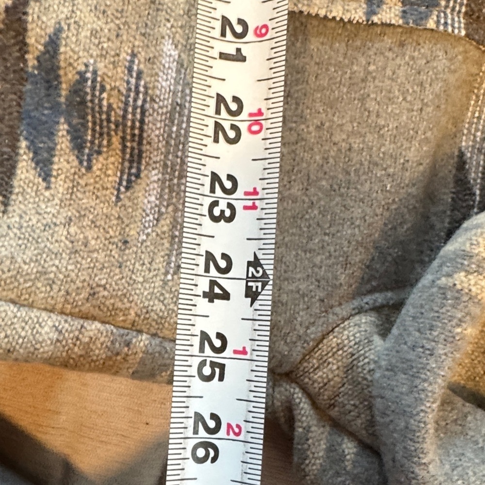 Patterned Gray Jacket - Picture 8 of 9